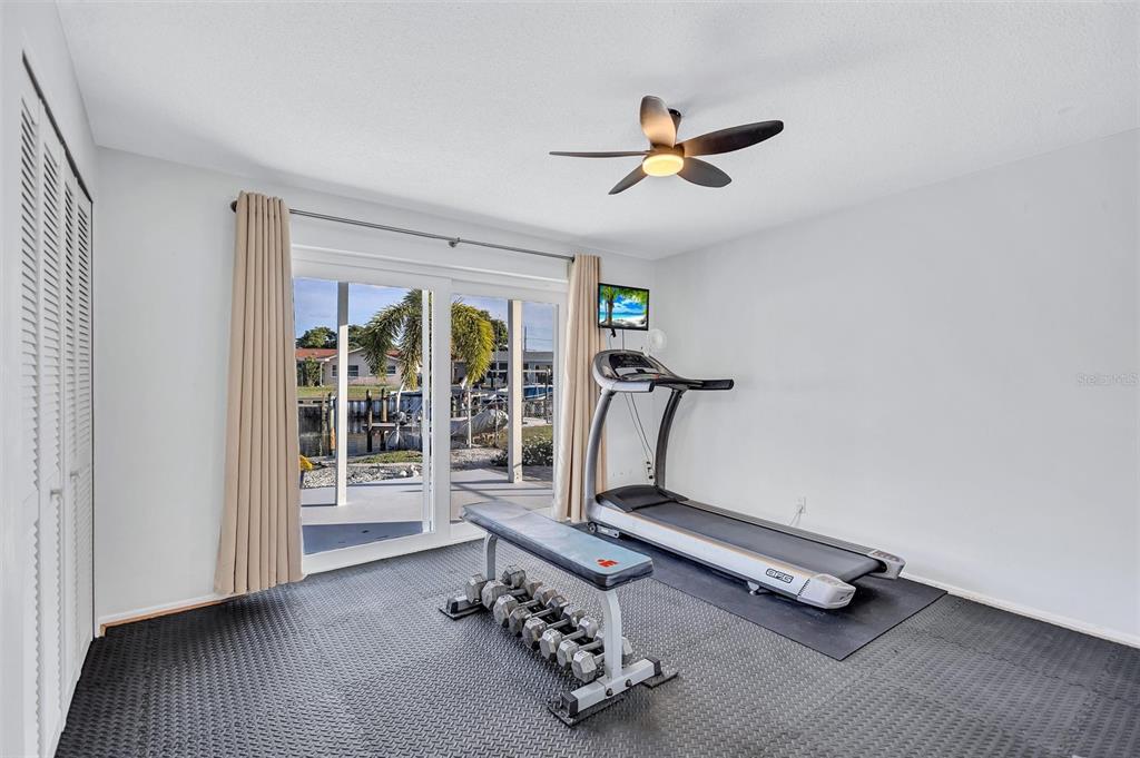 St Petersburg, Florida, 33705, United States, 4 Bedrooms Bedrooms, ,3 BathroomsBathrooms,Residential,For Sale,1991648