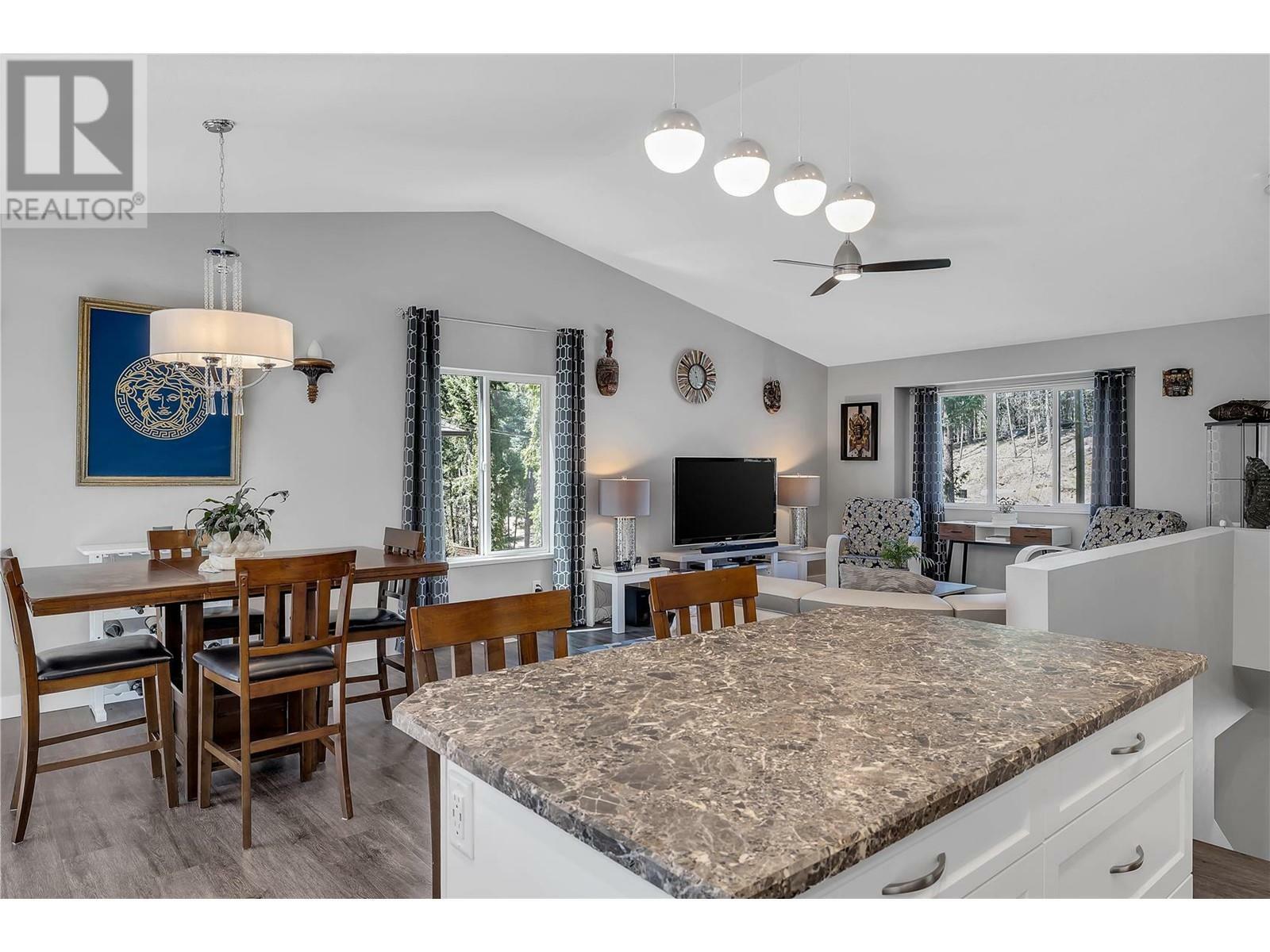 KELOWNA, British Columbia, V1Z 3W6, CA, 5 Bedrooms Bedrooms, ,3 BathroomsBathrooms,Residential,For Sale,1838987