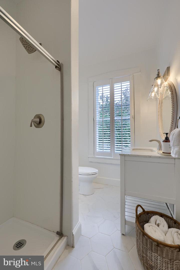 Lancaster, Pennsylvania, 17603, United States, 4 Bedrooms Bedrooms, ,2 BathroomsBathrooms,Residential,For Sale,1955843