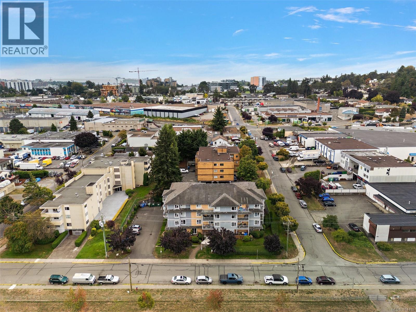 ESQUIMALT, British Columbia, V9A 4R8, CA, 2 Bedrooms Bedrooms, ,2 BathroomsBathrooms,Residential,For Sale,1948785