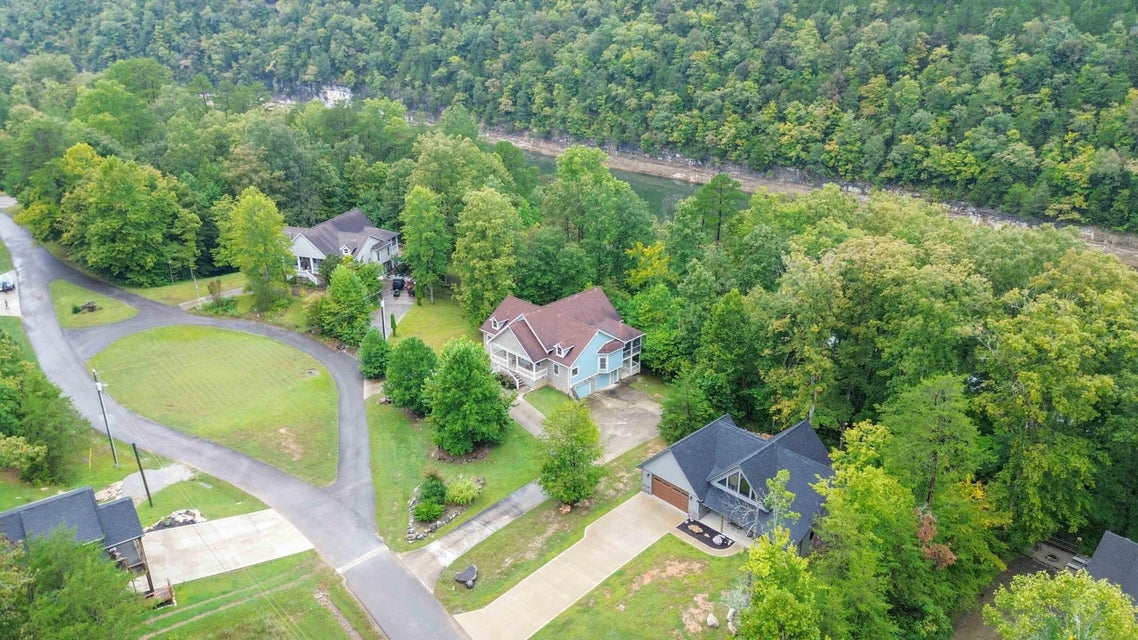 Burnside, Kentucky, 42519, United States, 5 Bedrooms Bedrooms, ,4 BathroomsBathrooms,Residential,For Sale,1978974