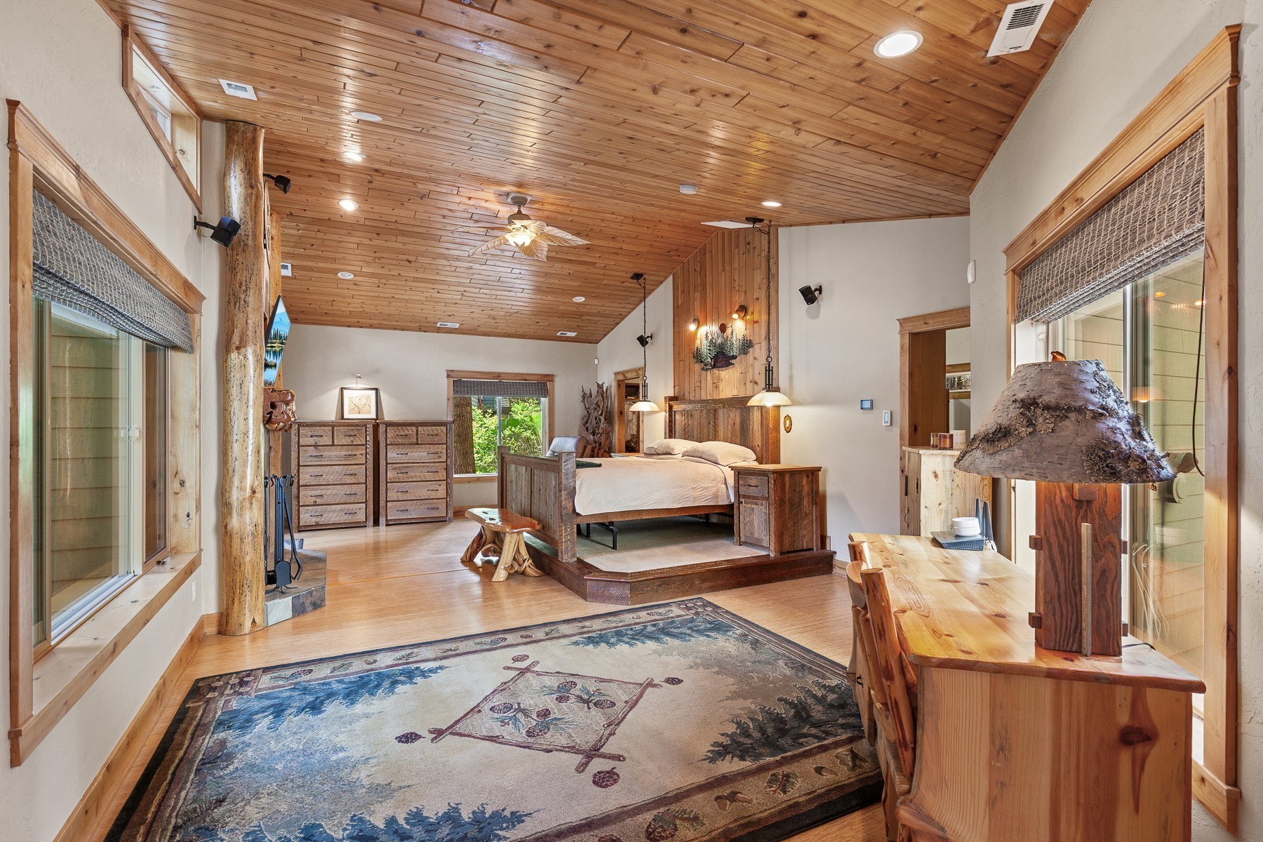  Hayden Lake Year Round Waterfront Living - 物件實景