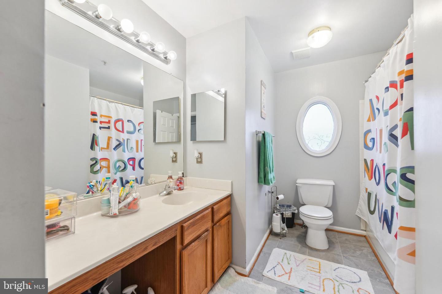 Clinton, Maryland, 20735, United States, 4 Bedrooms Bedrooms, ,4 BathroomsBathrooms,Residential,For Sale,1917136