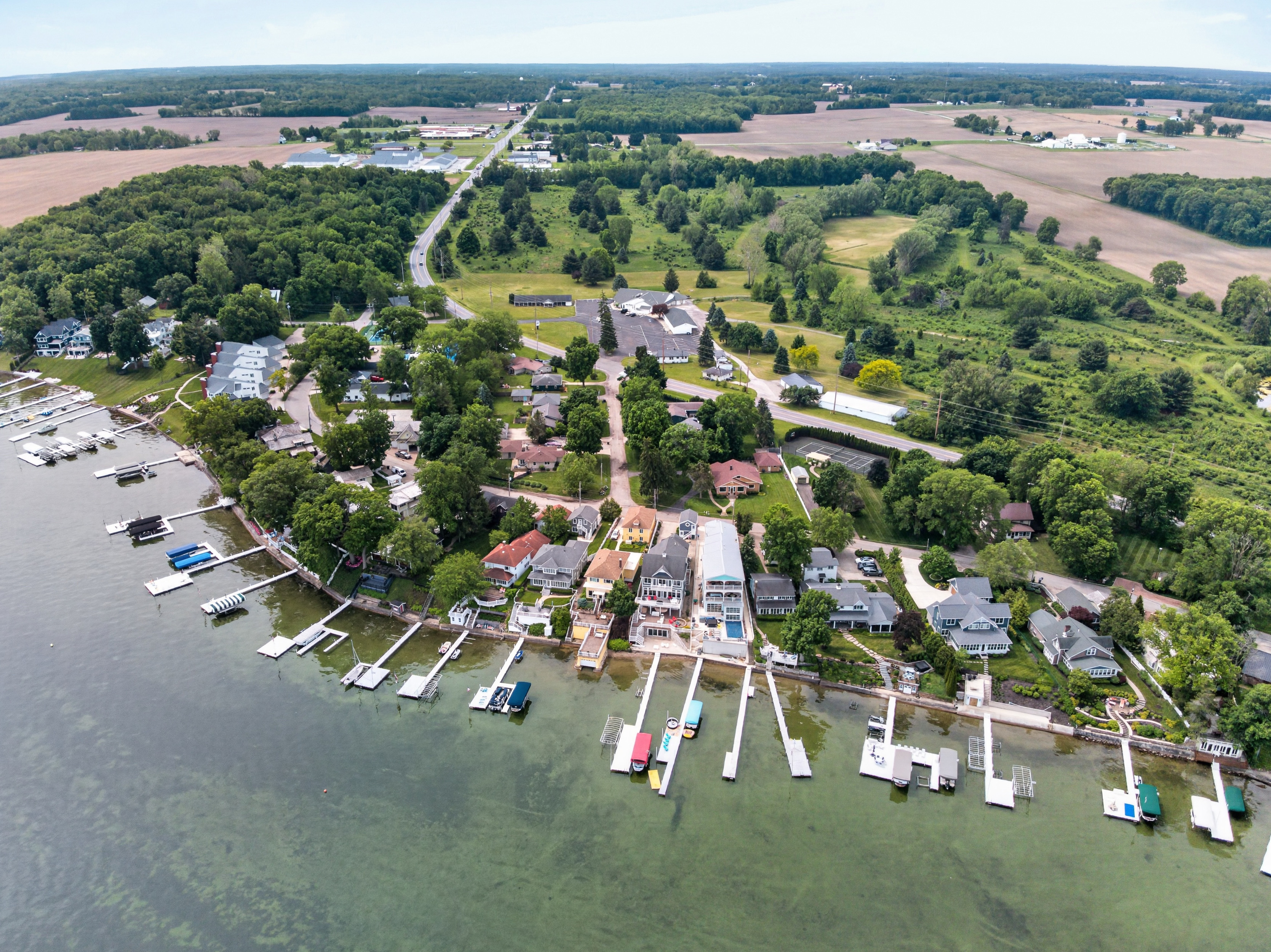  Lake Wawasee Access + AirBnB Income Potential - 物件實景