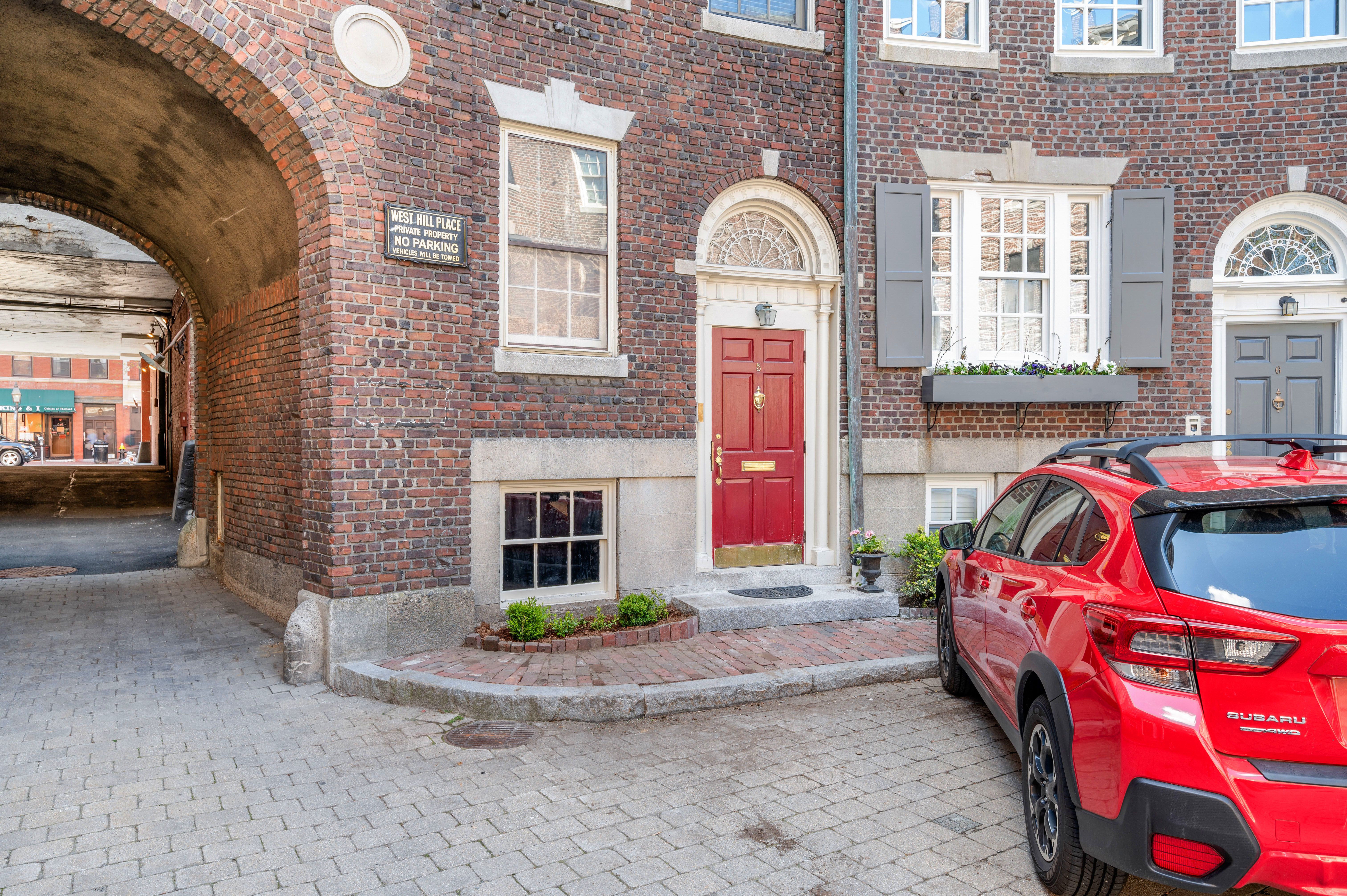  5 West Hill Place, Unit D, Boston, MA, 02114 - 物件實景