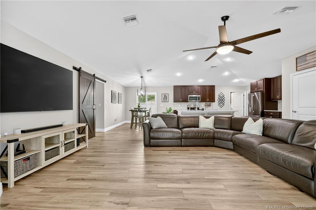 Port St Lucie, Florida, 34953, United States, 4 Bedrooms Bedrooms, ,2 BathroomsBathrooms,Residential,For Sale,1989393