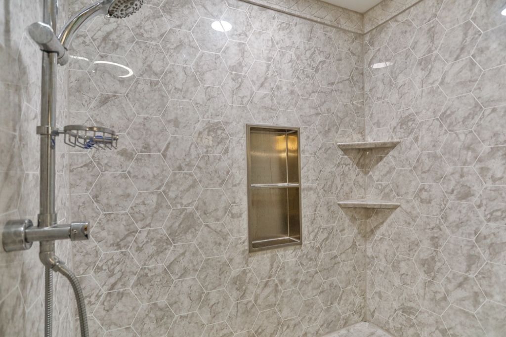 Wausau, Wisconsin, 54401, United States, 3 Bedrooms Bedrooms, ,3 BathroomsBathrooms,Residential,For Sale,1874102