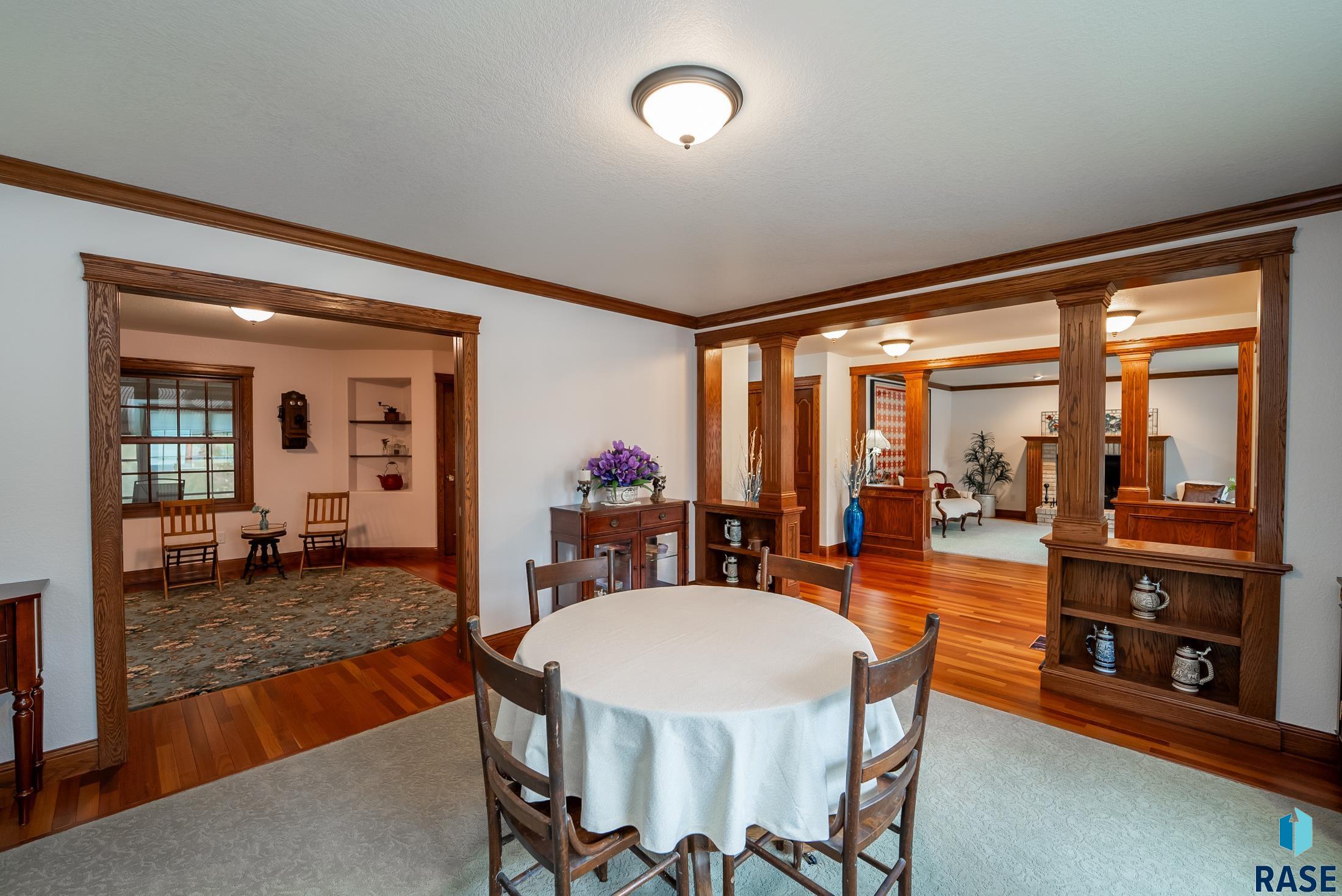 Yankton, South Dakota, 57078, United States, 6 Bedrooms Bedrooms, ,4 BathroomsBathrooms,Residential,For Sale,1975294