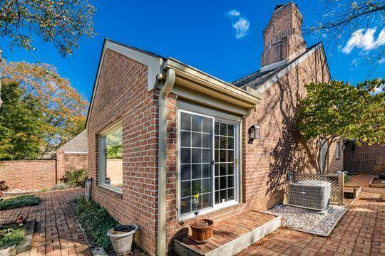 Upper Arlington, Ohio, 43220, United States, 3 Bedrooms Bedrooms, ,3 BathroomsBathrooms,Residential,For Sale,1987809