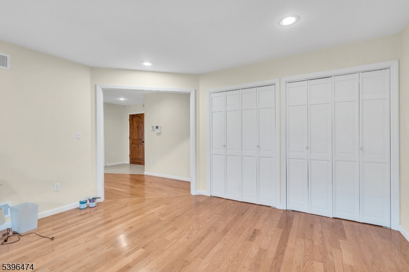 Jefferson Twp., New Jersey, 07849, United States, 3 Bedrooms Bedrooms, ,3 BathroomsBathrooms,Residential,For Sale,1995932