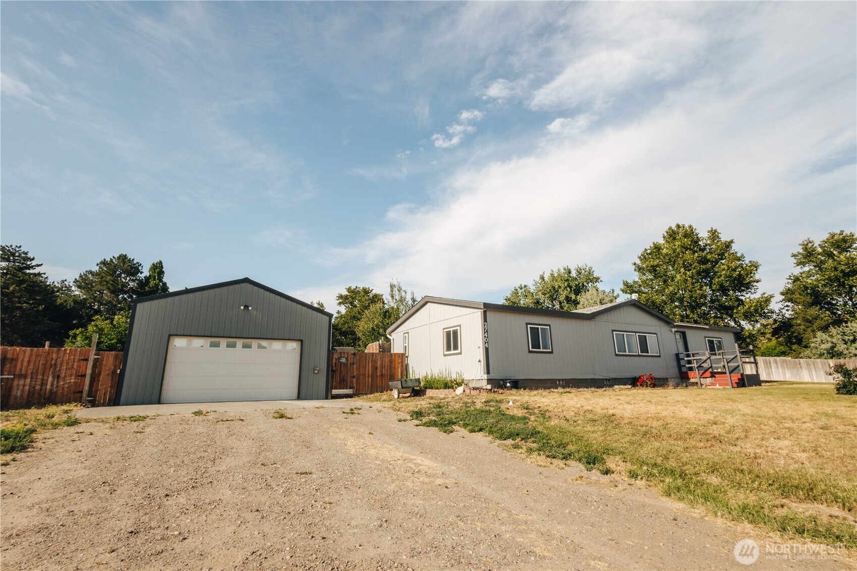 Benton City, Washington, 99320, United States, 3 Bedrooms Bedrooms, ,1 BathroomBathrooms,Residential,For Sale,1937195