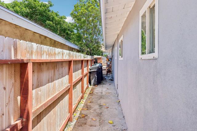 National City, California, 91950, United States, 5 Bedrooms Bedrooms, ,3 BathroomsBathrooms,Residential,For Sale,2011330