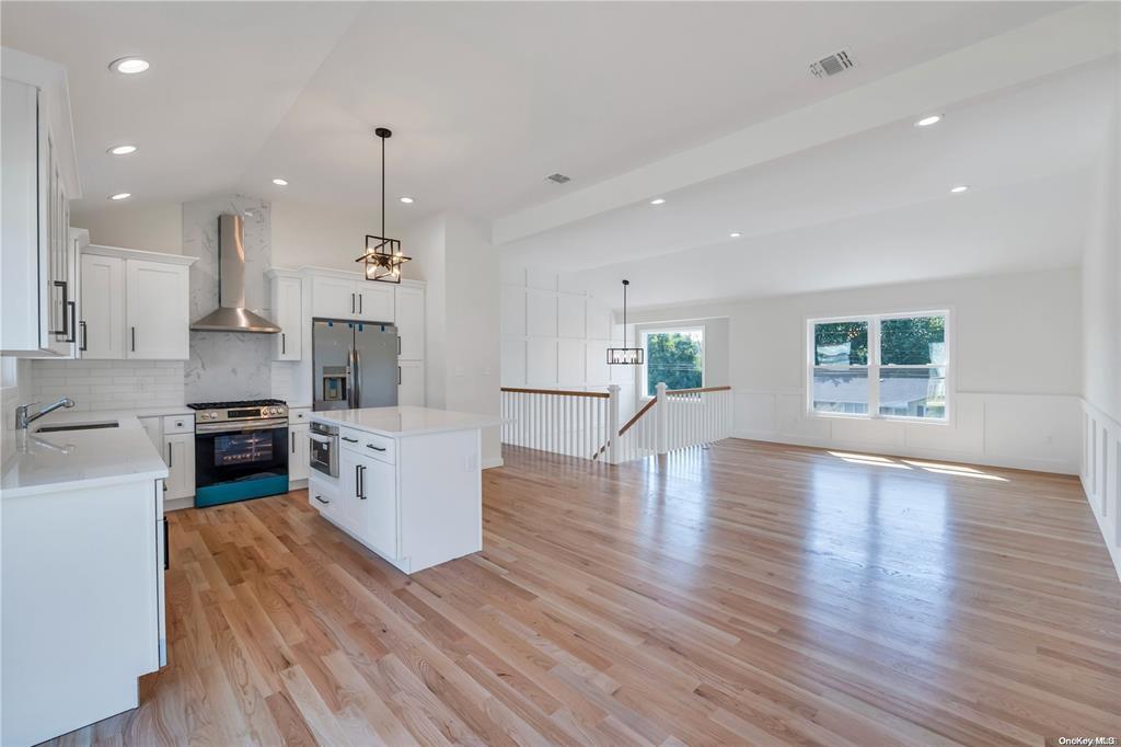 Ridge, New York, 11961, United States, 4 Bedrooms Bedrooms, ,3 BathroomsBathrooms,Residential,For Sale,1768348