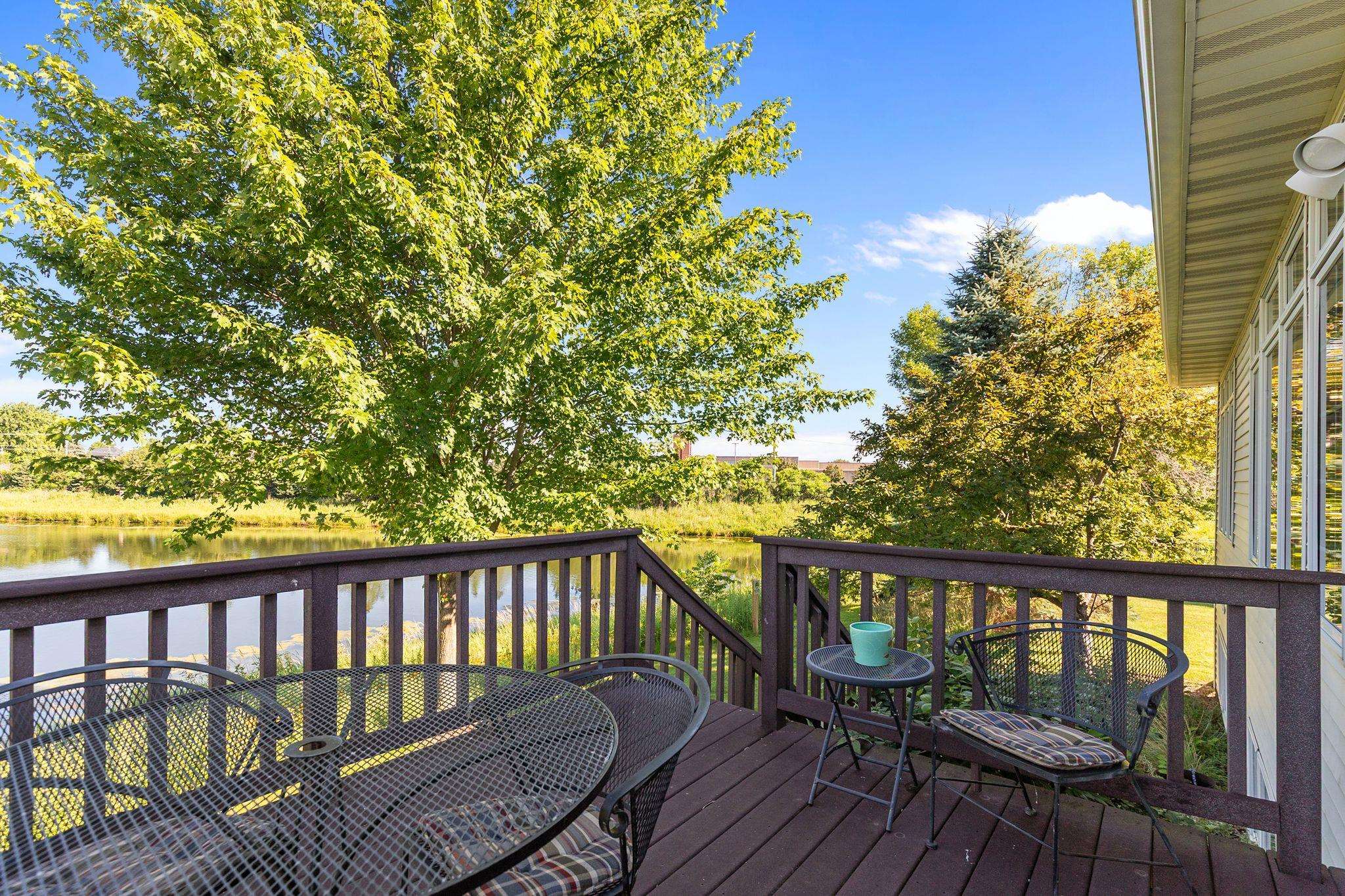 Appleton, Wisconsin, 54913, United States, 3 Bedrooms Bedrooms, ,3 BathroomsBathrooms,Residential,For Sale,1937217