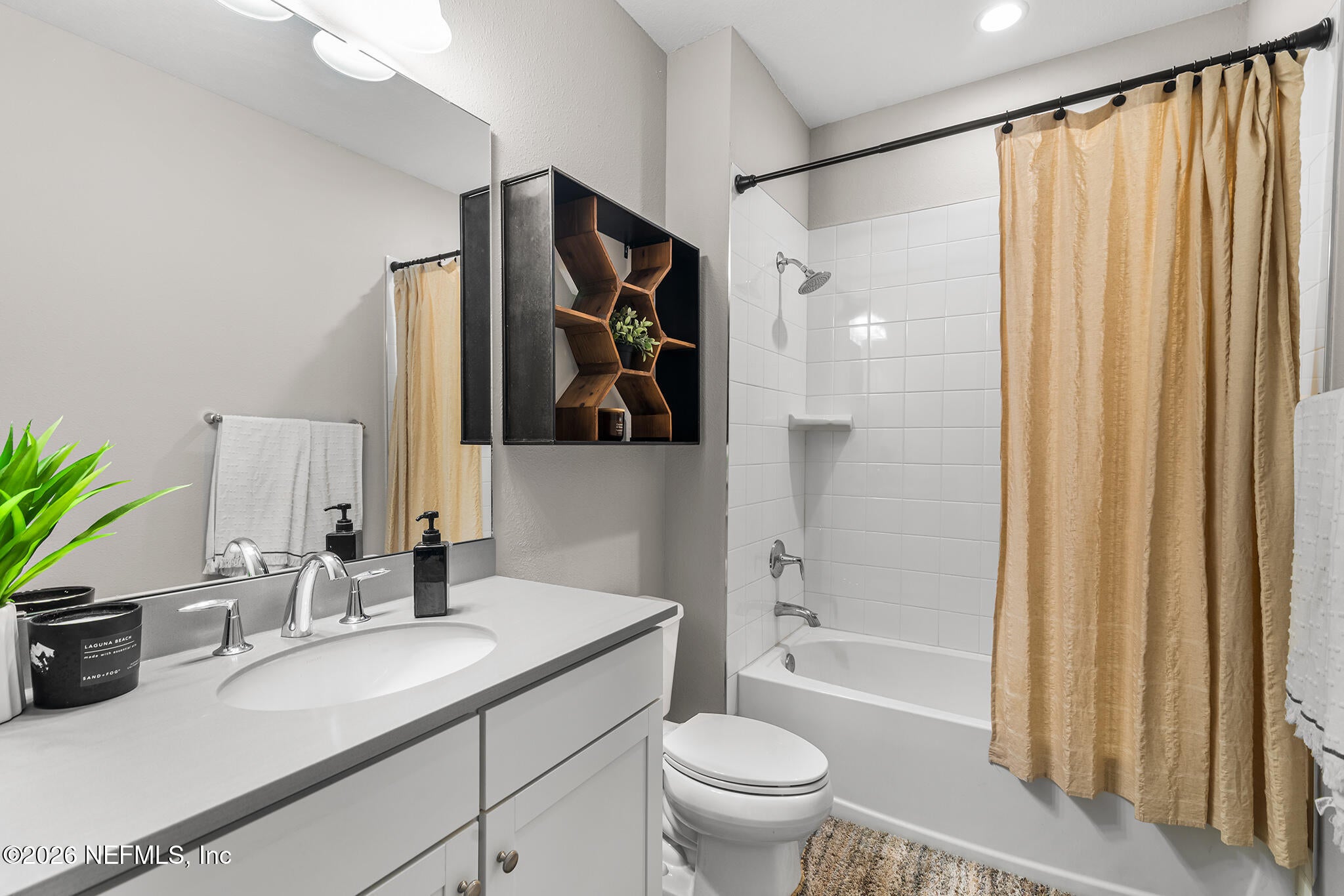 Jacksonville, Florida, 32256, United States, 3 Bedrooms Bedrooms, ,3 BathroomsBathrooms,Residential,For Sale,2008179