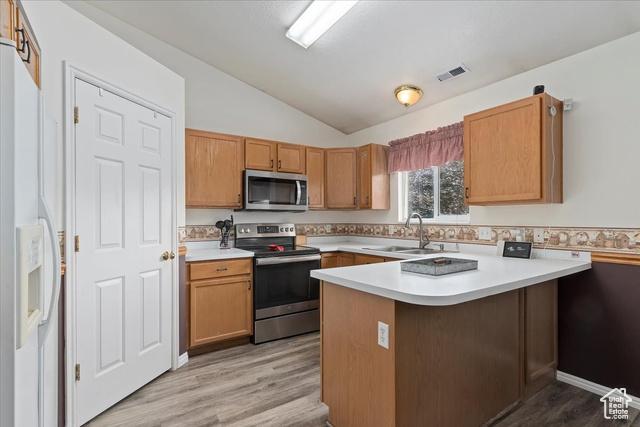 Lehi, Utah, 84043, United States, 5 Bedrooms Bedrooms, ,3 BathroomsBathrooms,Residential,For Sale,1930860