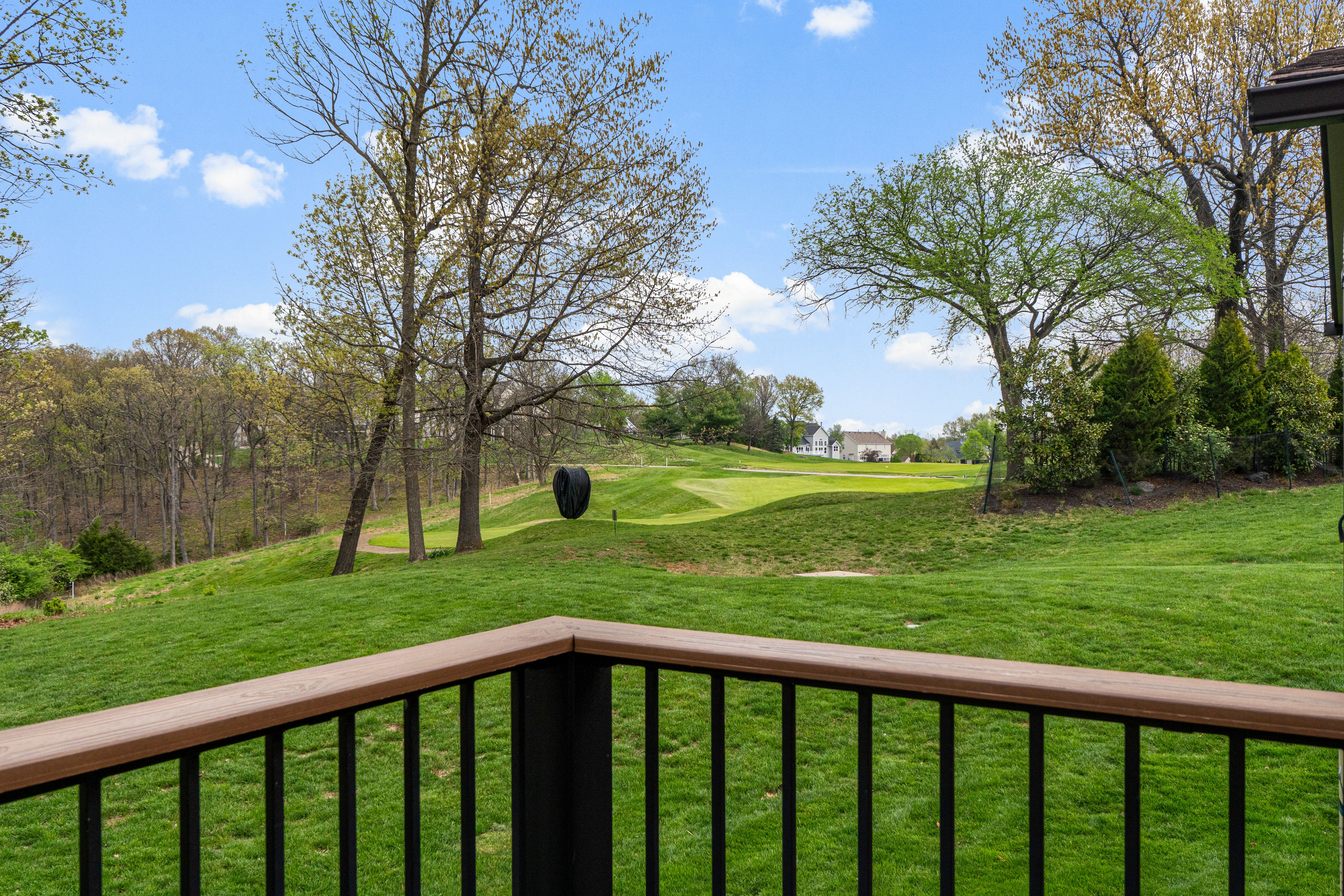  Charming Tapawingo Retreat with Golf Course Views and Modern Upgrades - 物件實景