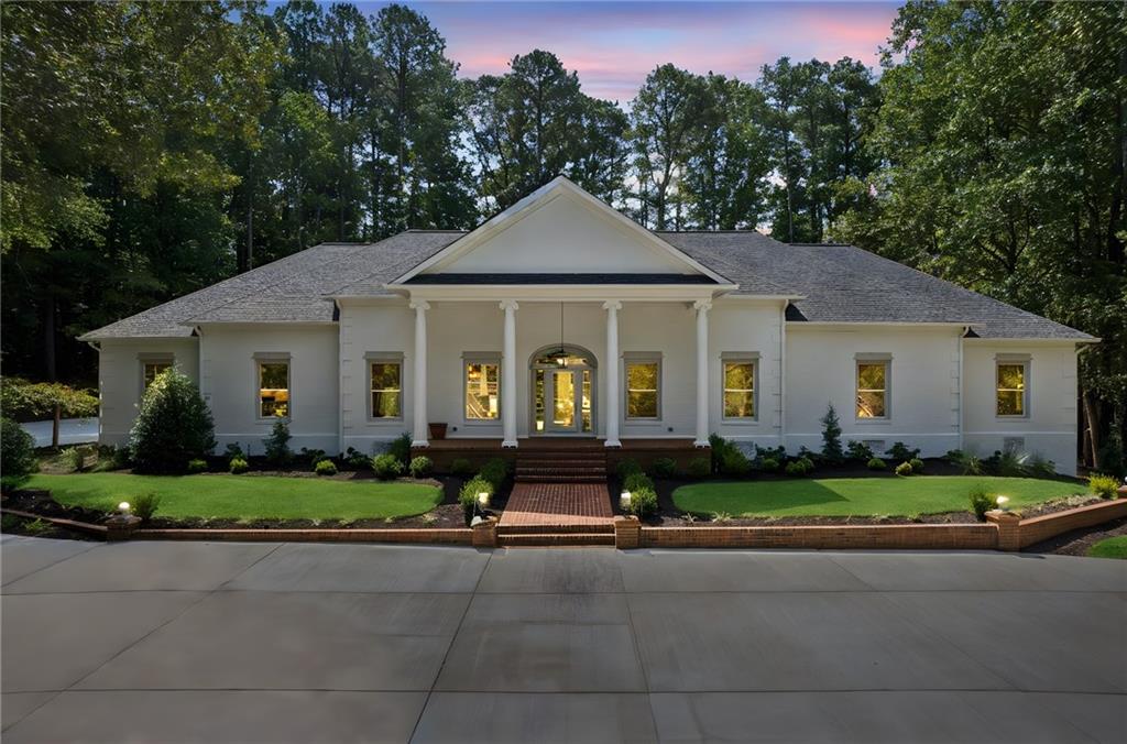 Alpharetta, Georgia, 30004, United States, 5 Bedrooms Bedrooms, ,7 BathroomsBathrooms,Residential,For Sale,1978962