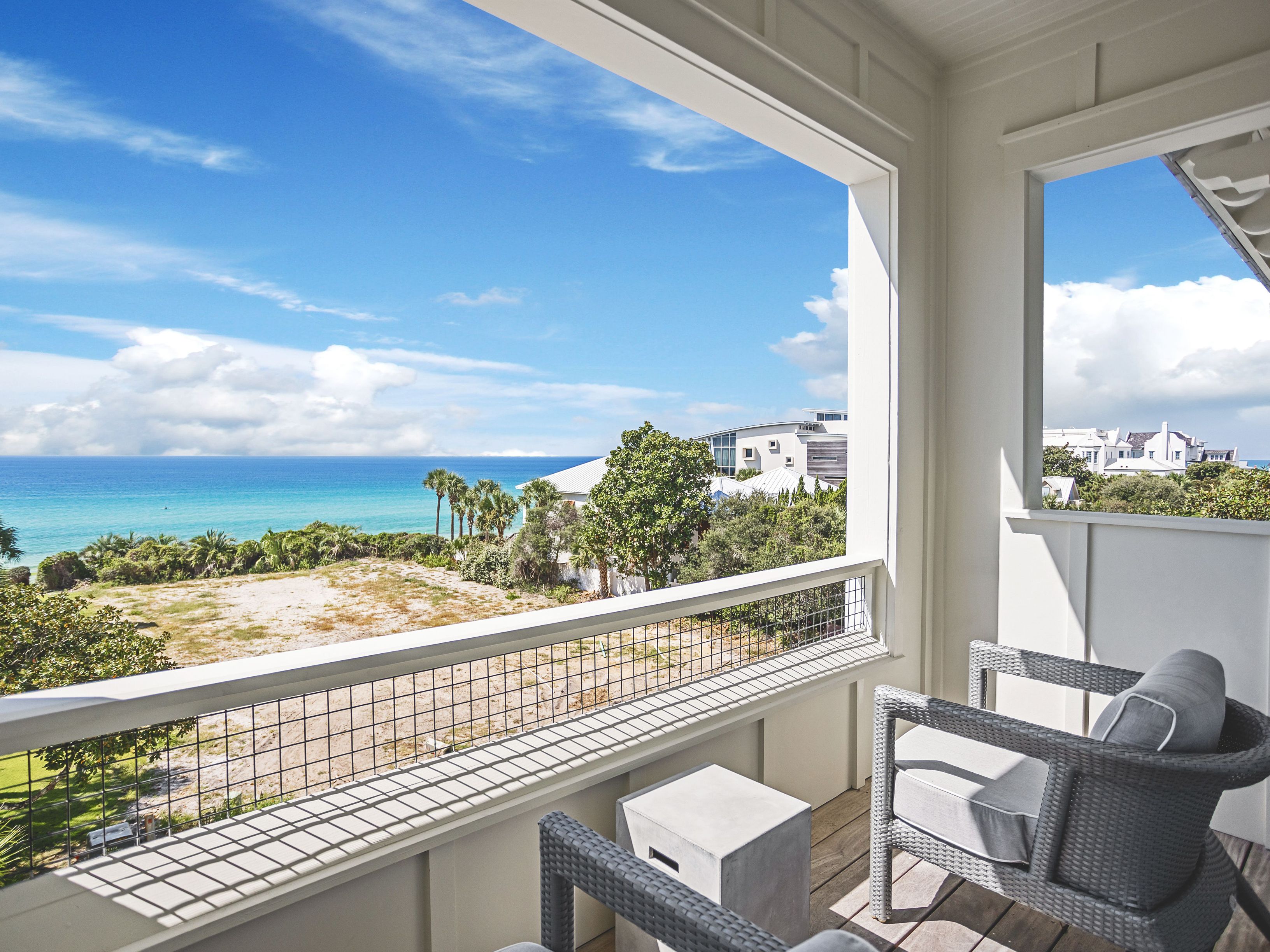  where  coastal luxury meets effortless living - 物件實景