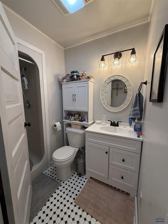Hot Springs, South Dakota, 57747, United States, 5 Bedrooms Bedrooms, ,3 BathroomsBathrooms,Residential,For Sale,1928045