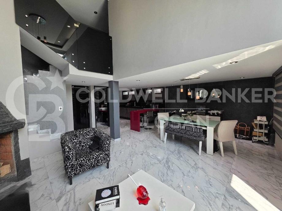 Tlalnepantla de Baz, Estado de méxico, 54020, Mexico, 3 Bedrooms Bedrooms, ,3 BathroomsBathrooms,Residential,For Sale,1990341