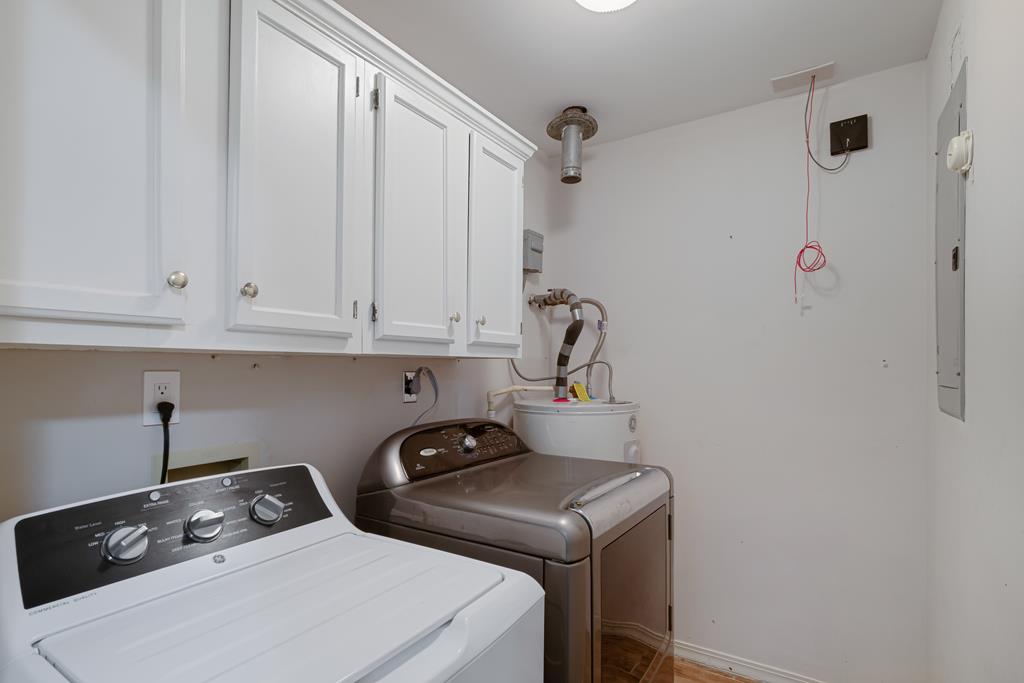 OXFORD, Mississippi, 38655, United States, 4 Bedrooms Bedrooms, ,3 BathroomsBathrooms,Residential,For Sale,1991795