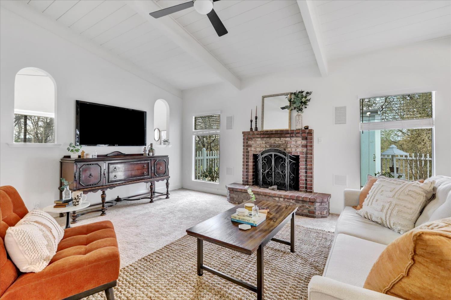 Auburn, California, 95602, United States, 3 Bedrooms Bedrooms, ,4 BathroomsBathrooms,Residential,For Sale,2020675