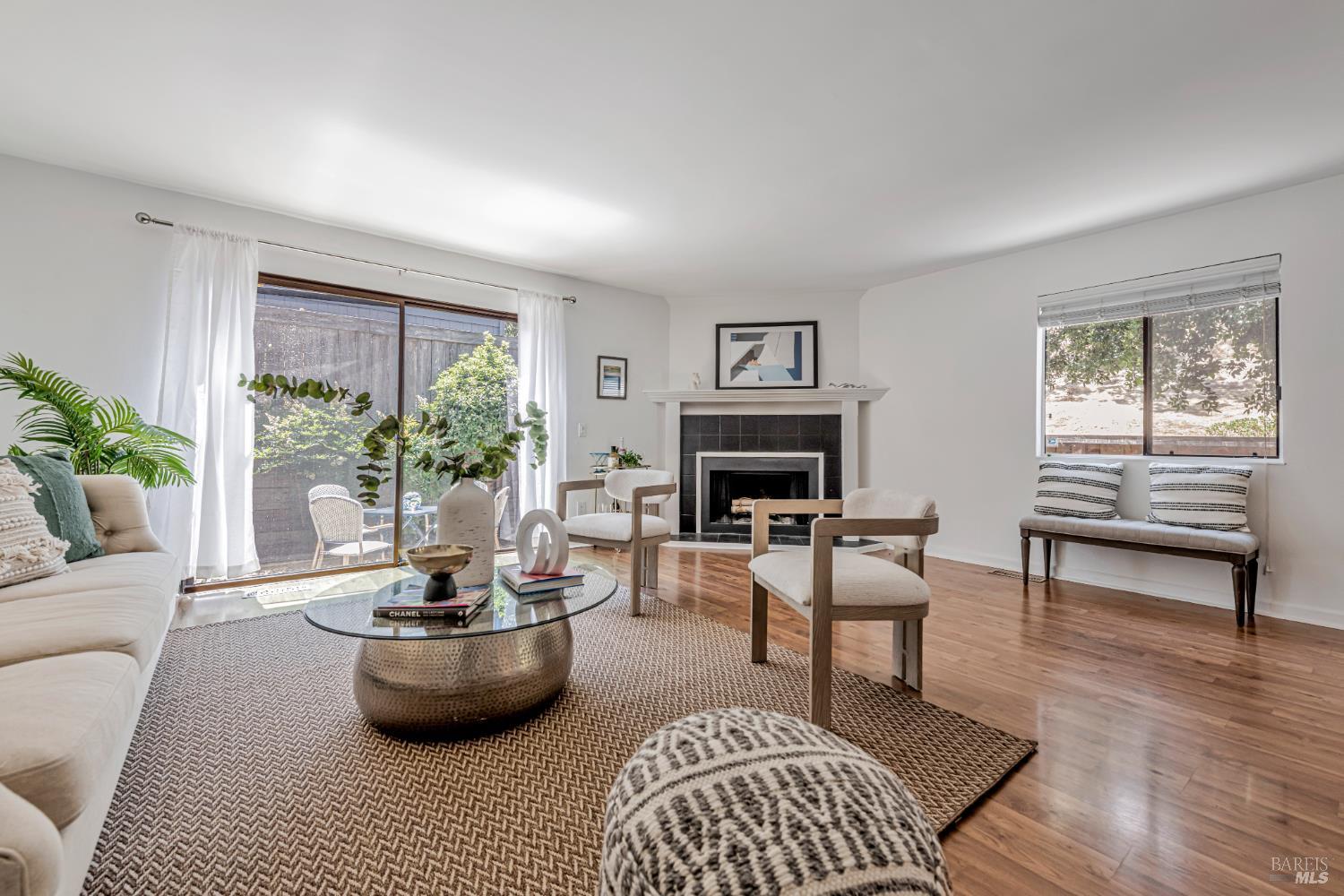 Novato, California, 94945, United States, 3 Bedrooms Bedrooms, ,3 BathroomsBathrooms,Residential,For Sale,1867220