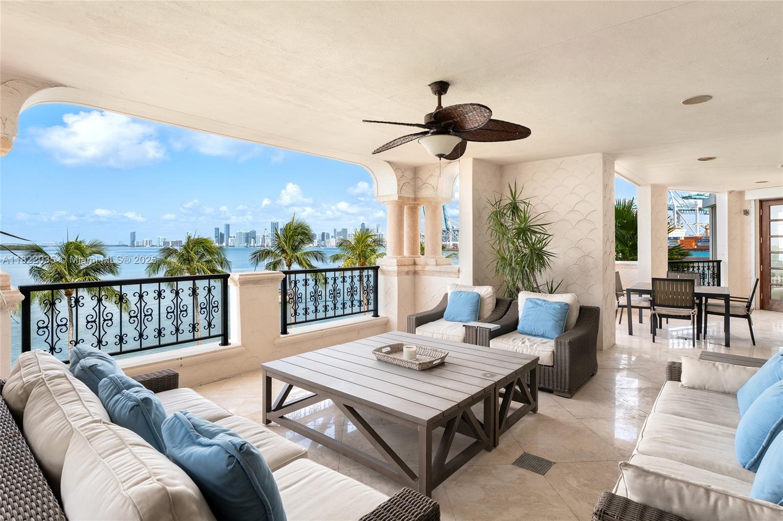 Miami Beach, Florida, 33109, United States, 4 Bedrooms Bedrooms, ,5 BathroomsBathrooms,Residential,For Sale,1858319