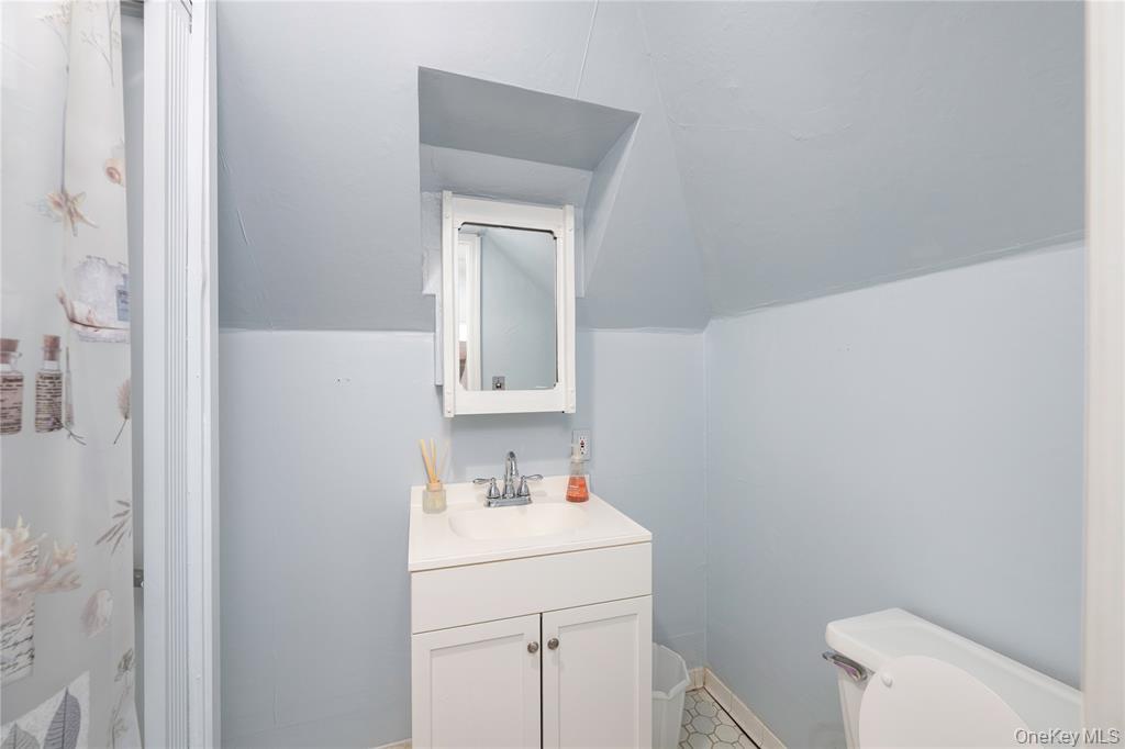 Poughkeepsie, New York, 12601, United States, 4 Bedrooms Bedrooms, ,4 BathroomsBathrooms,Residential,For Sale,2048536