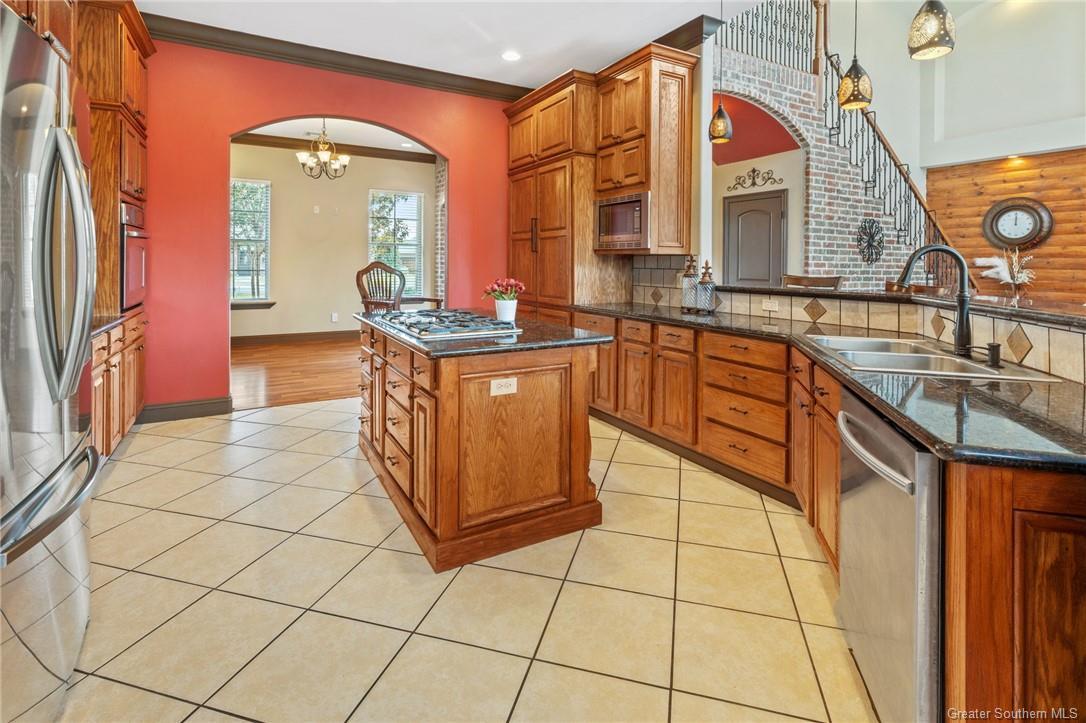 Lake Charles, Louisiana, 70611, United States, 5 Bedrooms Bedrooms, ,5 BathroomsBathrooms,Residential,For Sale,1876537