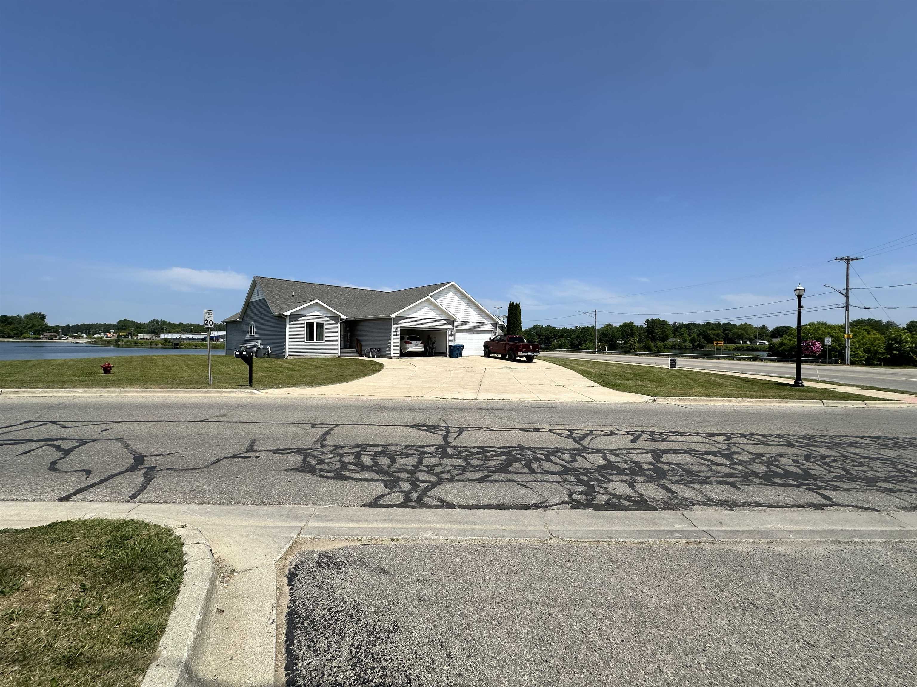 Beaverton, Michigan, 48612, United States, 6 Bedrooms Bedrooms, ,4 BathroomsBathrooms,Residential,For Sale,1872722