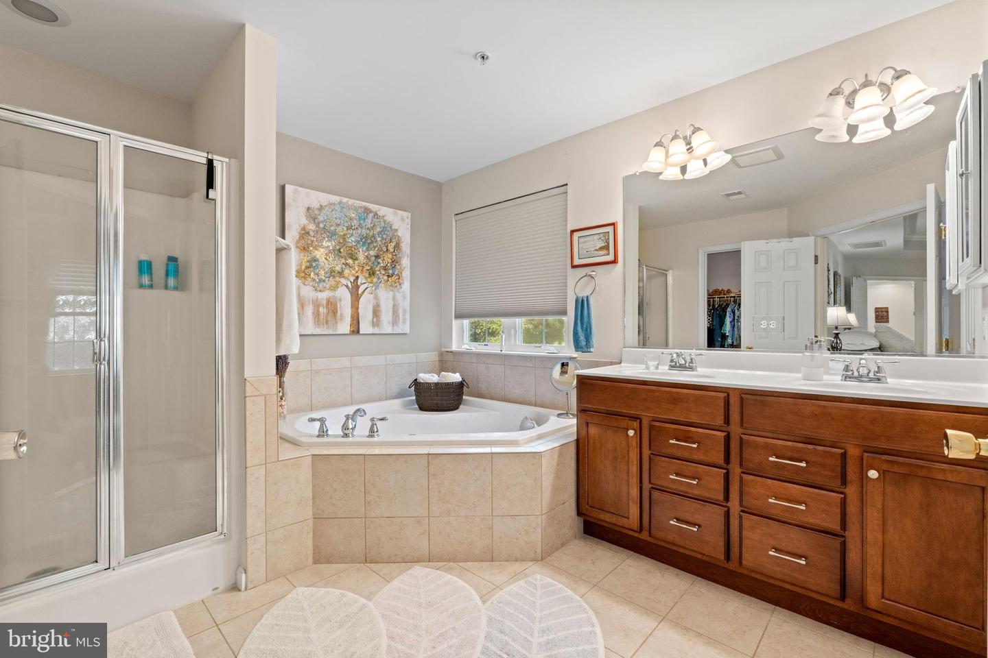 Swan Point, Maryland, 20645, United States, 4 Bedrooms Bedrooms, ,3 BathroomsBathrooms,Residential,For Sale,1955211