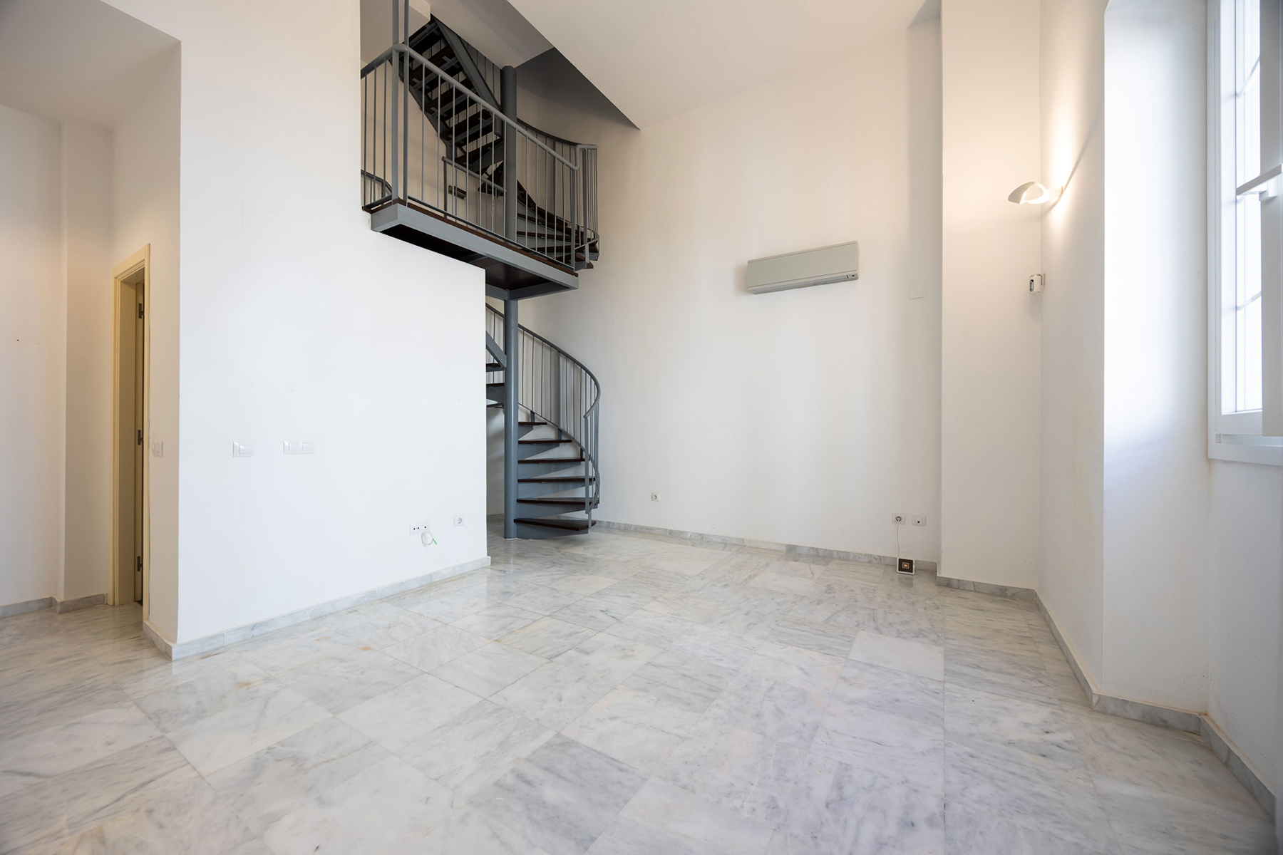  Duplex apartment in a palace house in El Puerto de Santa María - 物件實景