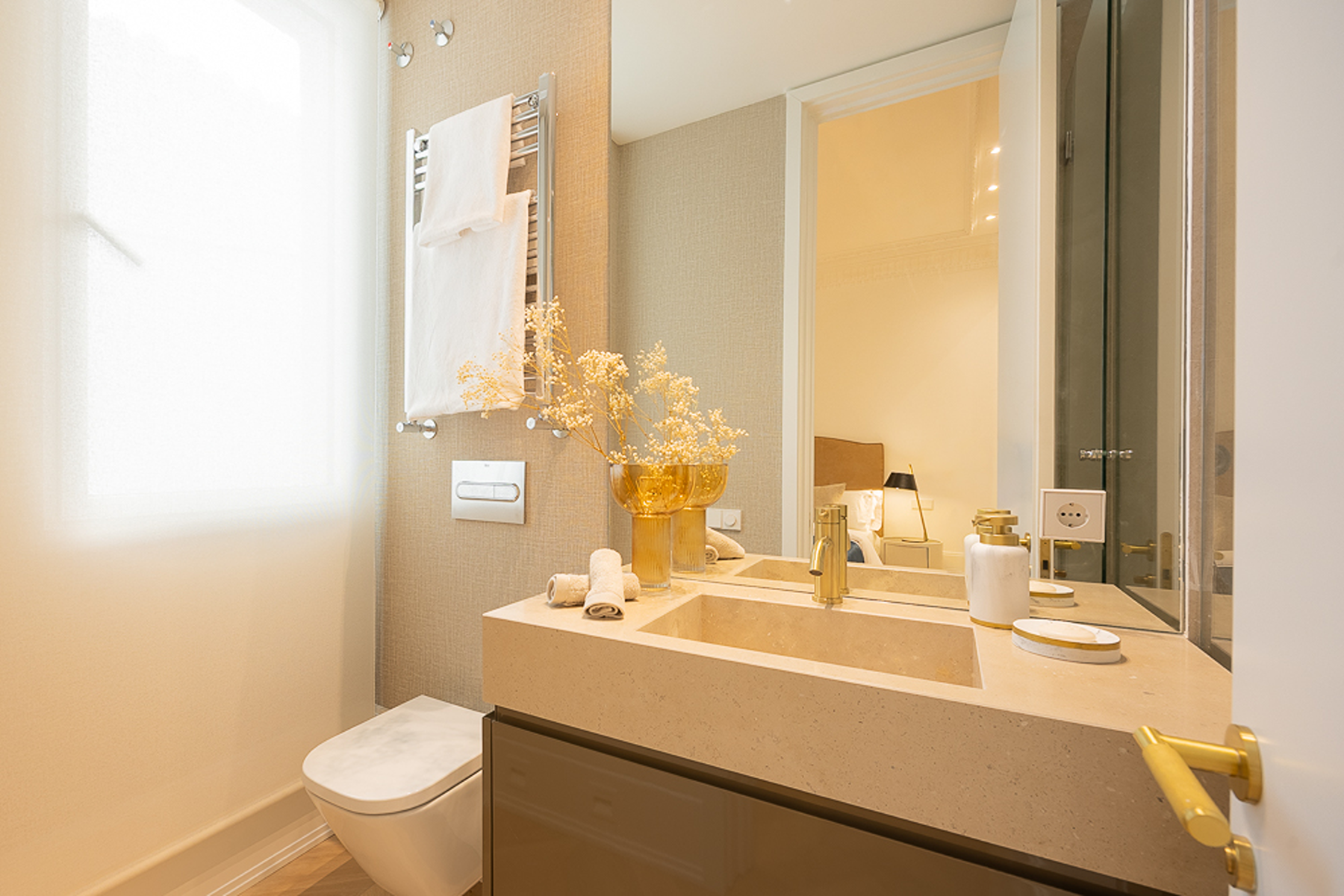  Classic renovated home with 3 suites and balconies in Chamberí, Madrid - 物件實景