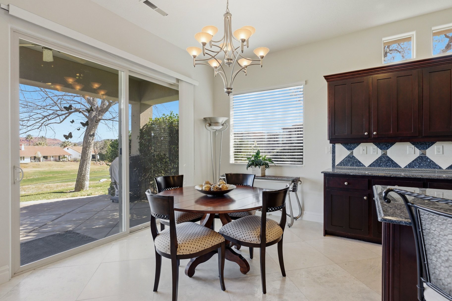  Former Model Home in Sunbrook community sits directly on golf course with Views - 物件實景