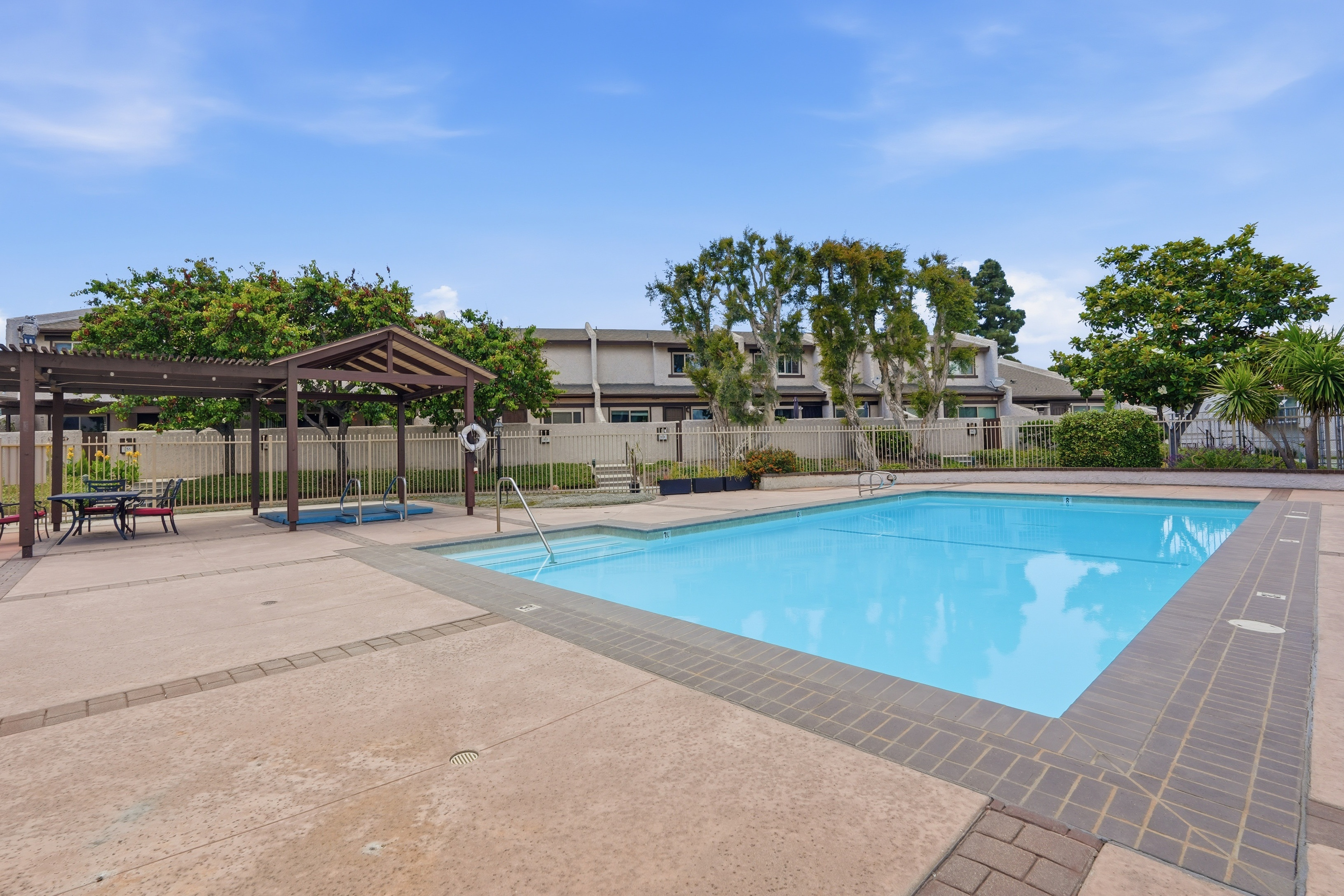  23300 S Vermont Avenue, Torrance, CA 90502 - 物件實景