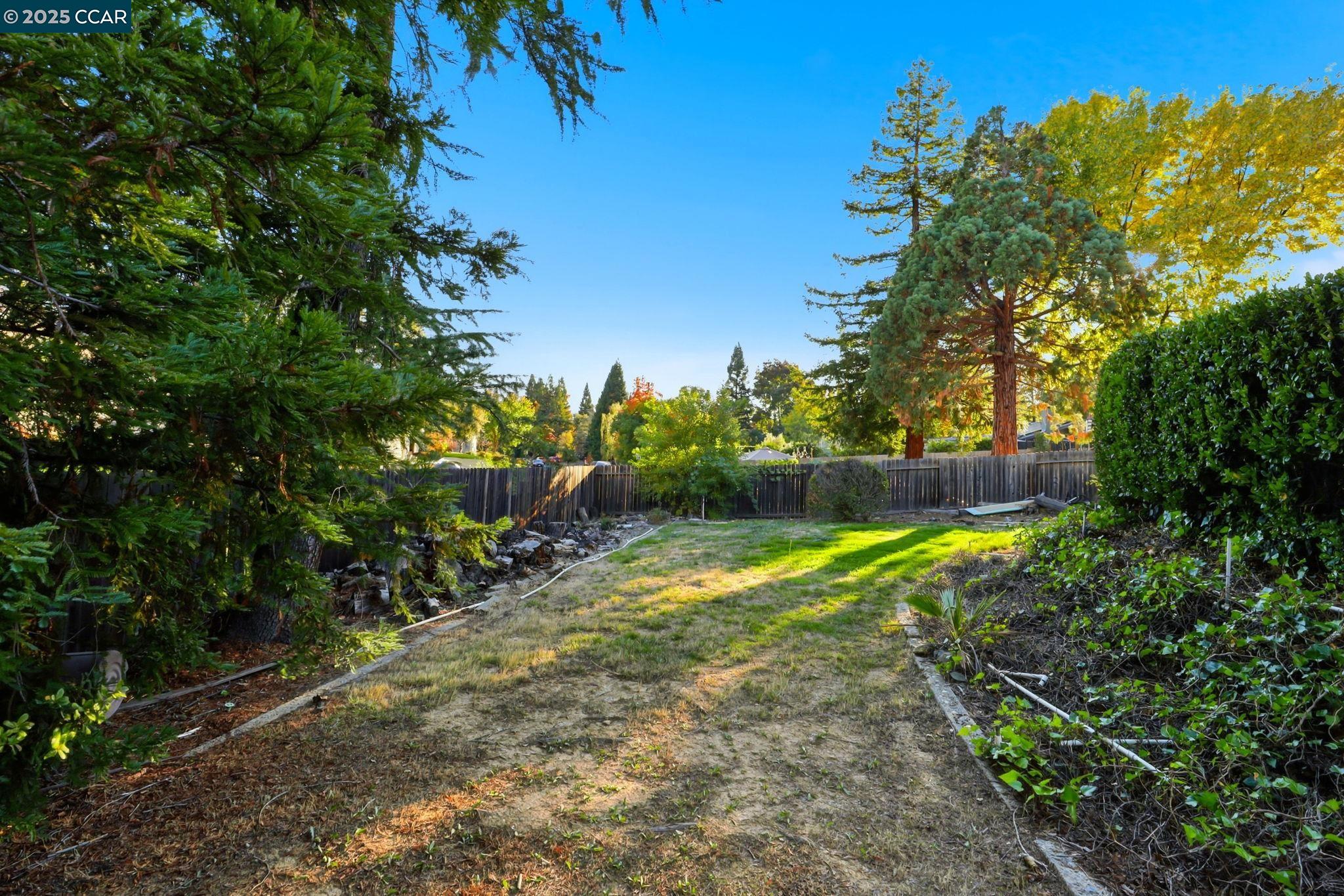 El Dorado Hills, California, 95762, United States, 4 Bedrooms Bedrooms, ,3 BathroomsBathrooms,Residential,For Sale,1988209