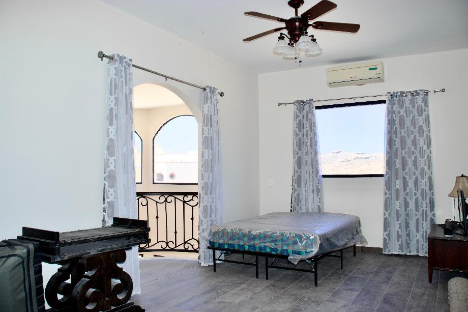 Guaymas, Sonora, 85506, Mexico, 4 Bedrooms Bedrooms, ,3 BathroomsBathrooms,Residential,For Sale,1916977