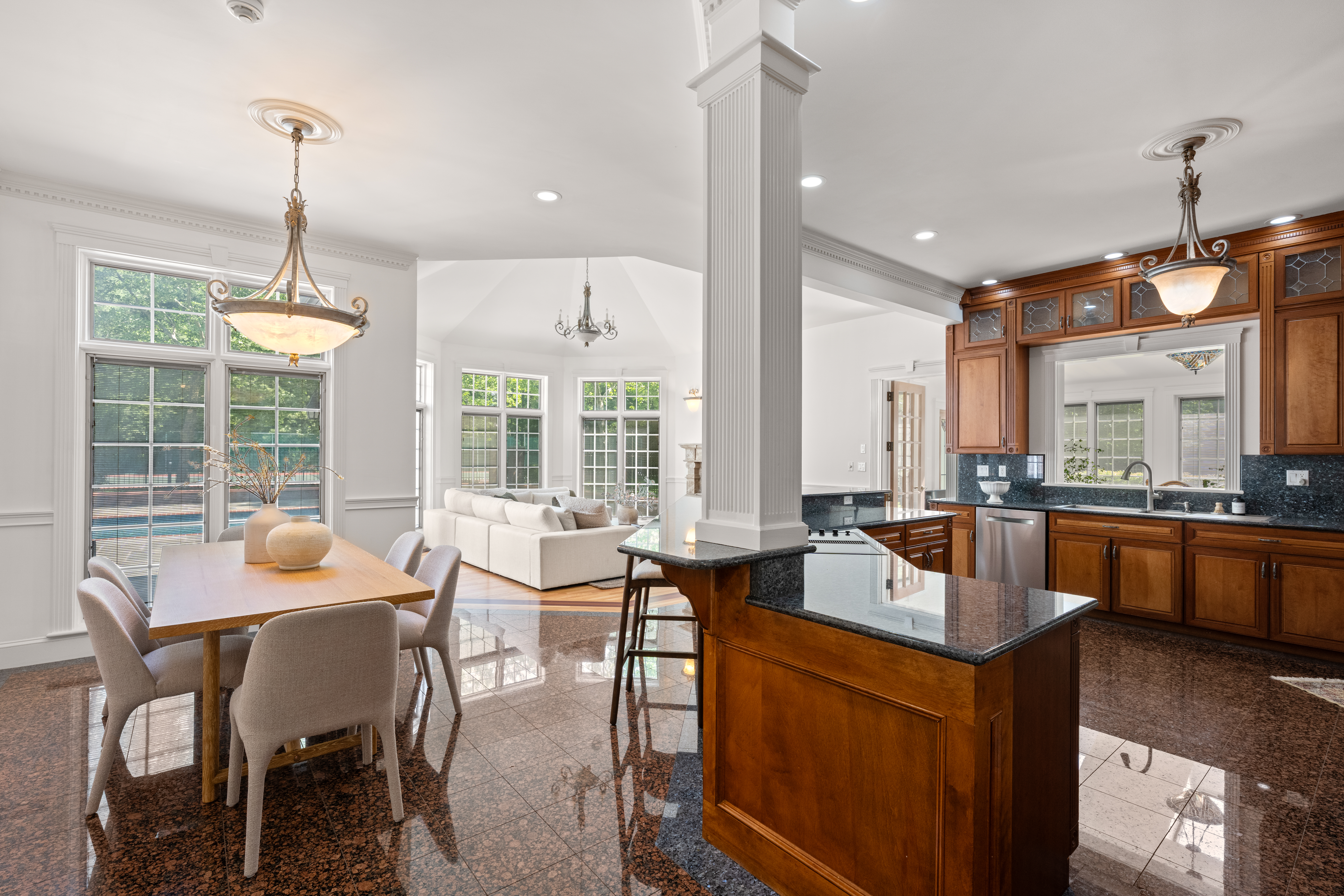  15 Brown, Weston, MA, 02493 - 物件實景