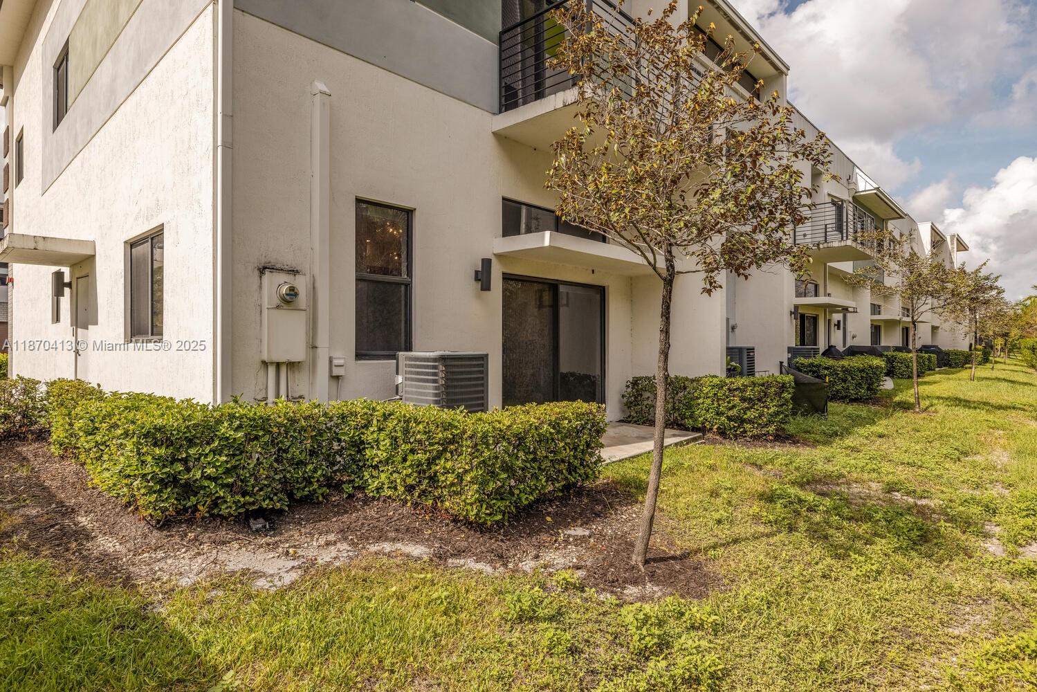 Plantation, Florida, 33317, United States, 3 Bedrooms Bedrooms, ,3 BathroomsBathrooms,Residential,For Sale,1934243