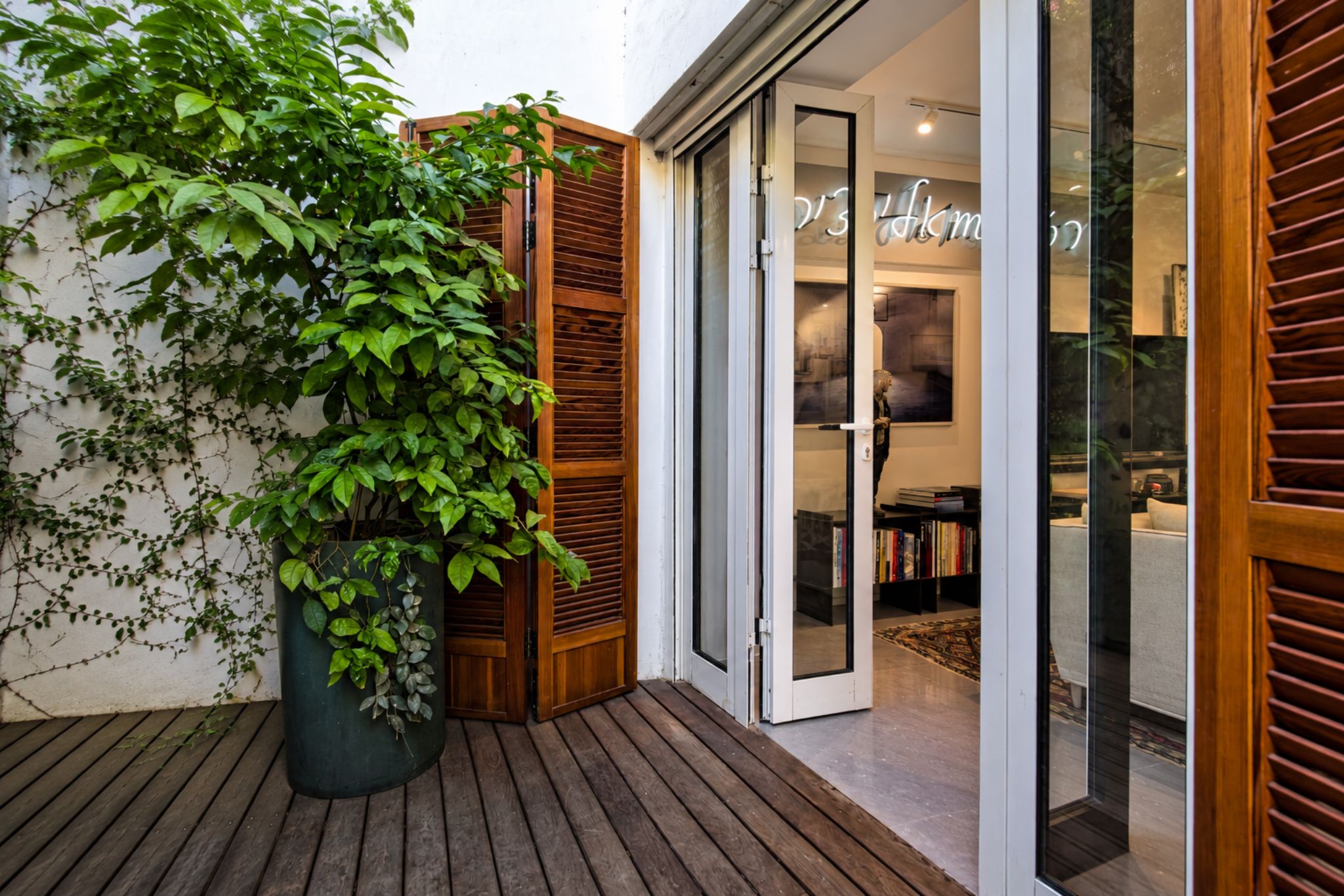  Garden Residence in a Bauhaus Building in Historic Tel Aviv - 物件實景
