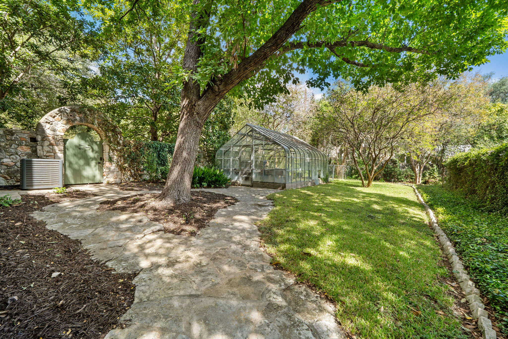 San Marcos, Texas, 78666, United States, 3 Bedrooms Bedrooms, ,4 BathroomsBathrooms,Residential,For Sale,1981922