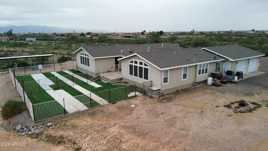Wittmann, Arizona, 85361, United States, 4 Bedrooms Bedrooms, ,3 BathroomsBathrooms,Residential,For Sale,2009240