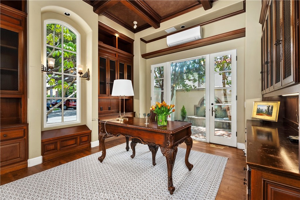 Newport Beach, California, 92663, United States, 5 Bedrooms Bedrooms, ,4 BathroomsBathrooms,Residential,For Sale,1848621