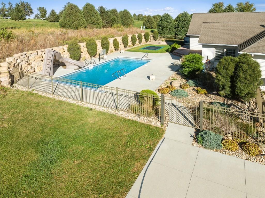 Vinton, Iowa, 52349, United States, 5 Bedrooms Bedrooms, ,3 BathroomsBathrooms,Residential,For Sale,1979270