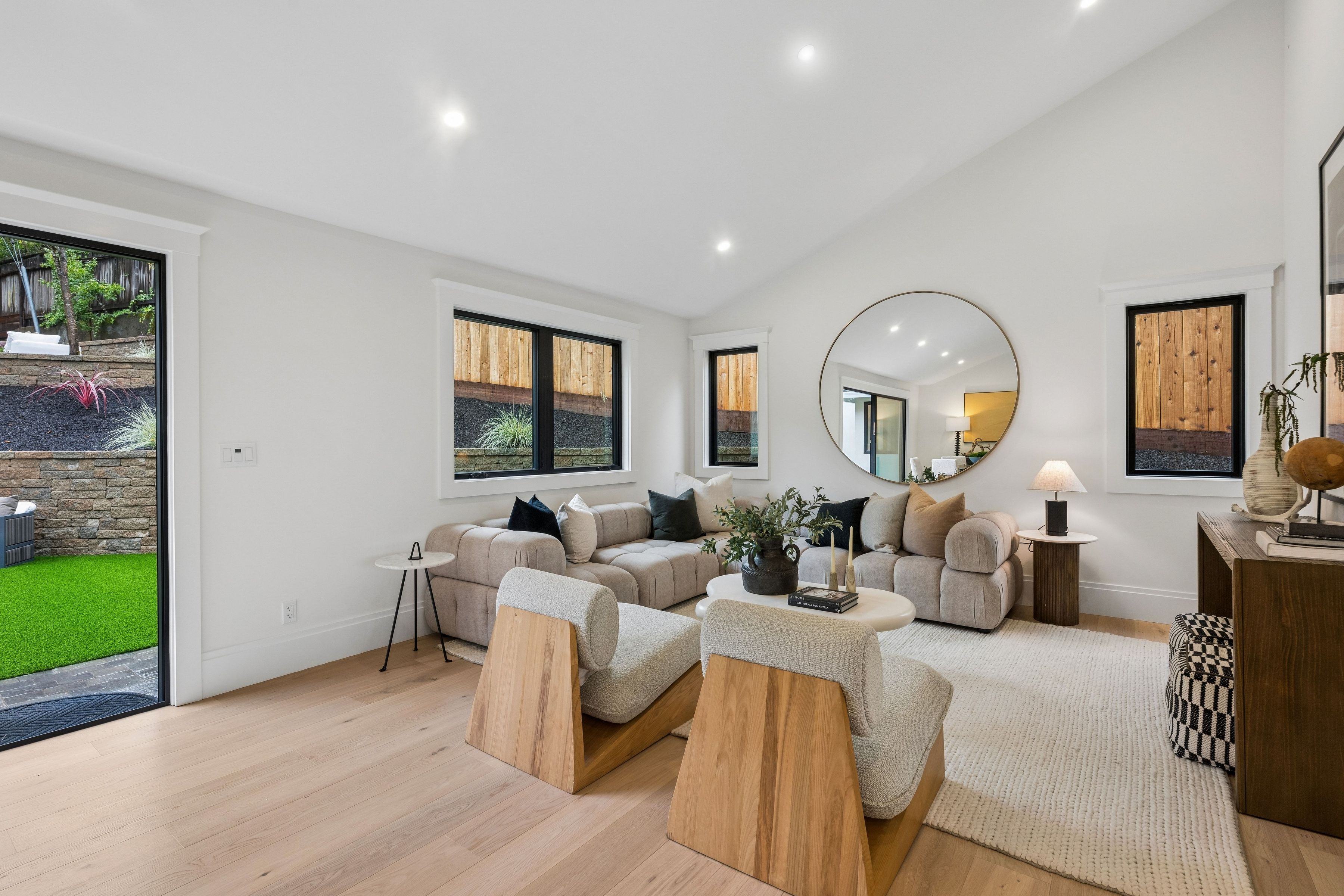  Spectacular Newly Developed Home - 物件實景