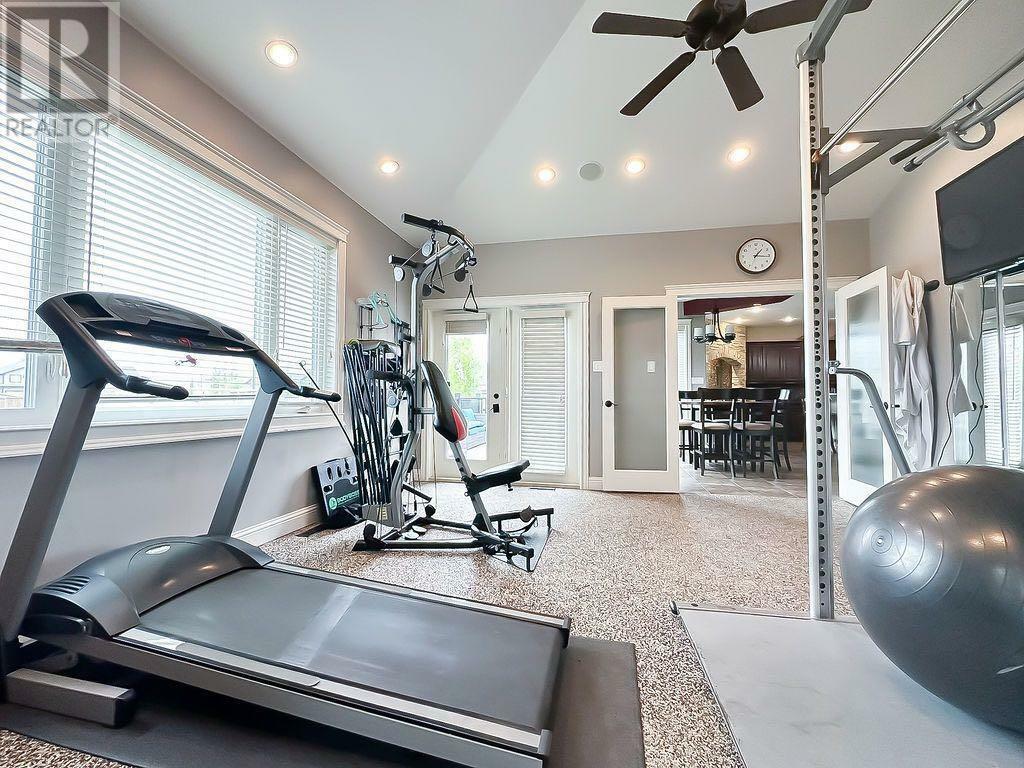 WAINWRIGHT, Alberta, T9W 0A6, CA, 4 Bedrooms Bedrooms, ,5 BathroomsBathrooms,Residential,For Sale,1838525