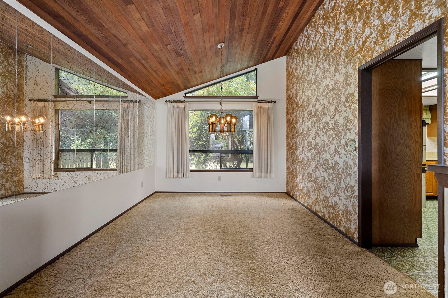 Burlington, Washington, 98233, United States, 4 Bedrooms Bedrooms, ,3 BathroomsBathrooms,Residential,For Sale,2002845