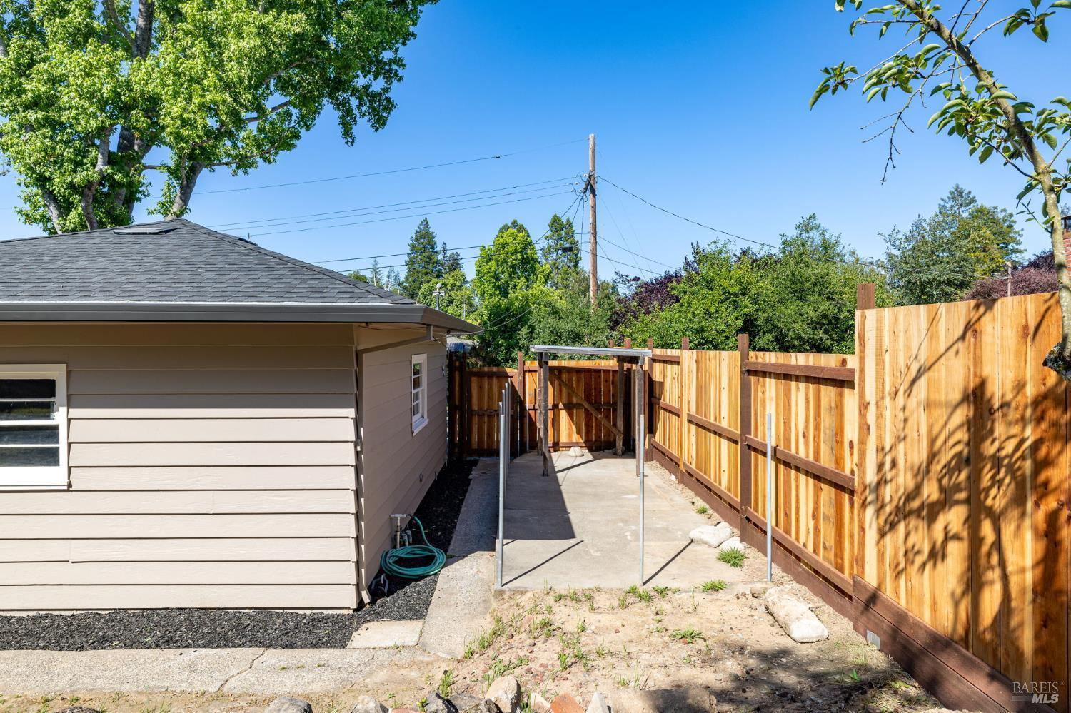 Sebastopol, California, 95472, United States, 2 Bedrooms Bedrooms, ,1 BathroomBathrooms,Residential,For Sale,2048872
